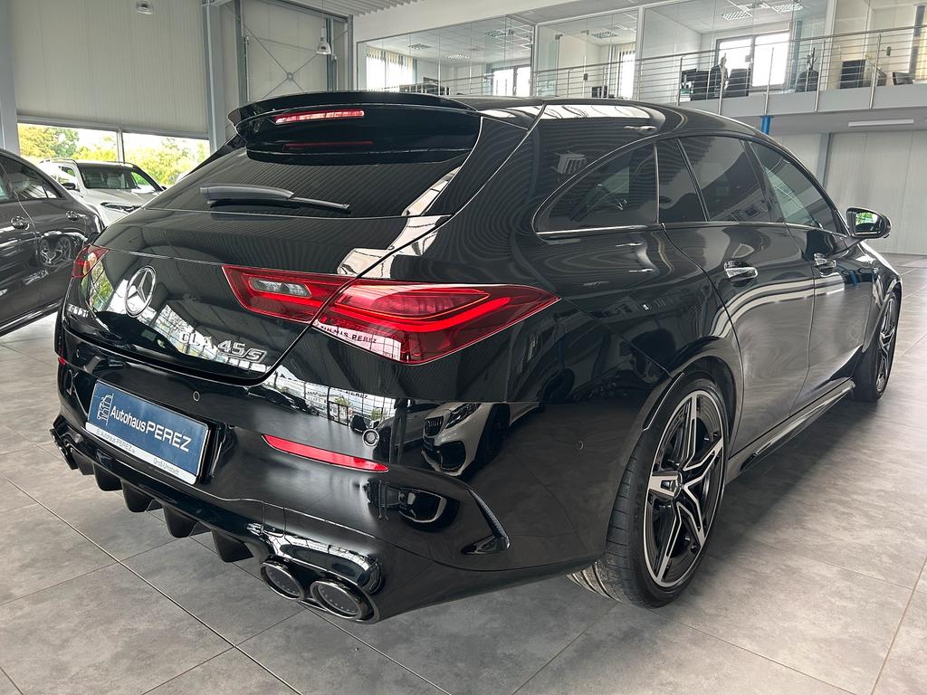 Mercedes-Benz CLA 45 AMG Shooting Brake