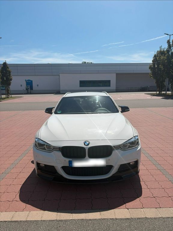 Image of BMW 320