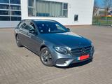Mercedes-Benz E 220 d 4MATIC T Autom. AMG  Interior & Exterior