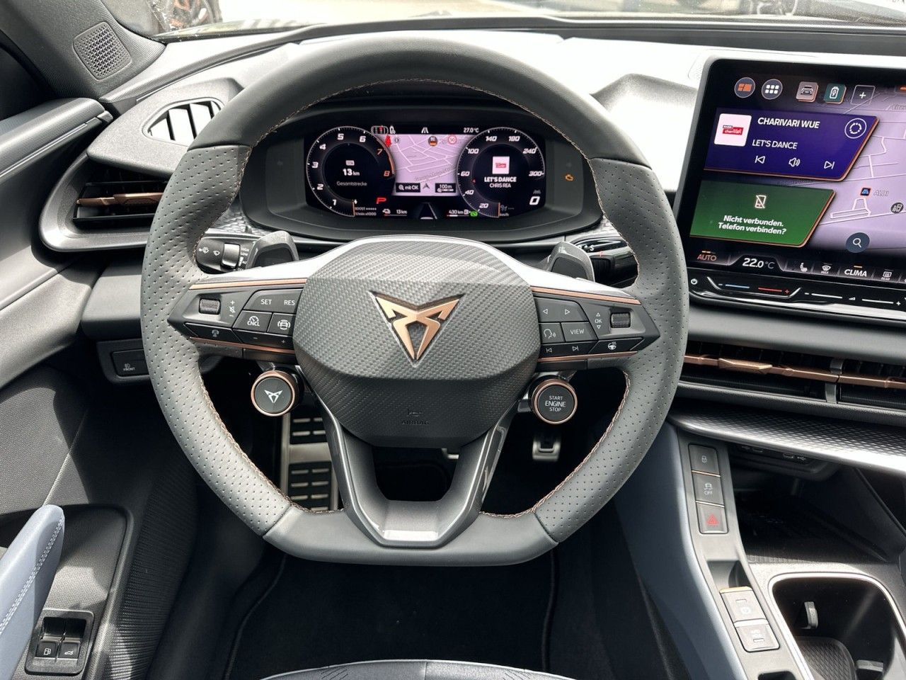 Fahrzeugabbildung CUPRA Terramar 1.5 e-Hybrid 150 kW - mit KI generiert/bearbeitet
