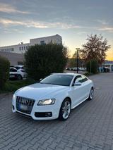 Audi S5 Coupé V8 - Audi A5 in Chemnitz