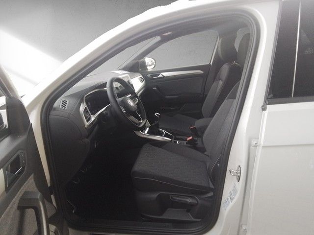 Fahrzeugabbildung Volkswagen T-Roc Move Matrix ACC PDC Climatronic AID SH LM