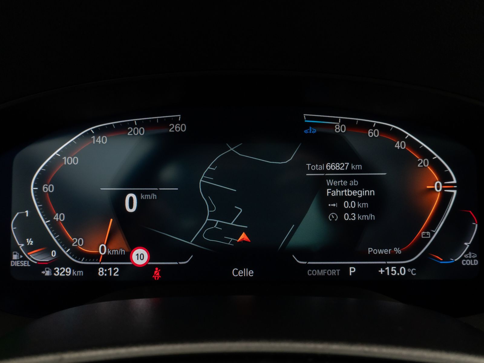 Fahrzeugabbildung BMW 520d Panorama Kamera HUD DAB 4Klima Alarm 19Zoll