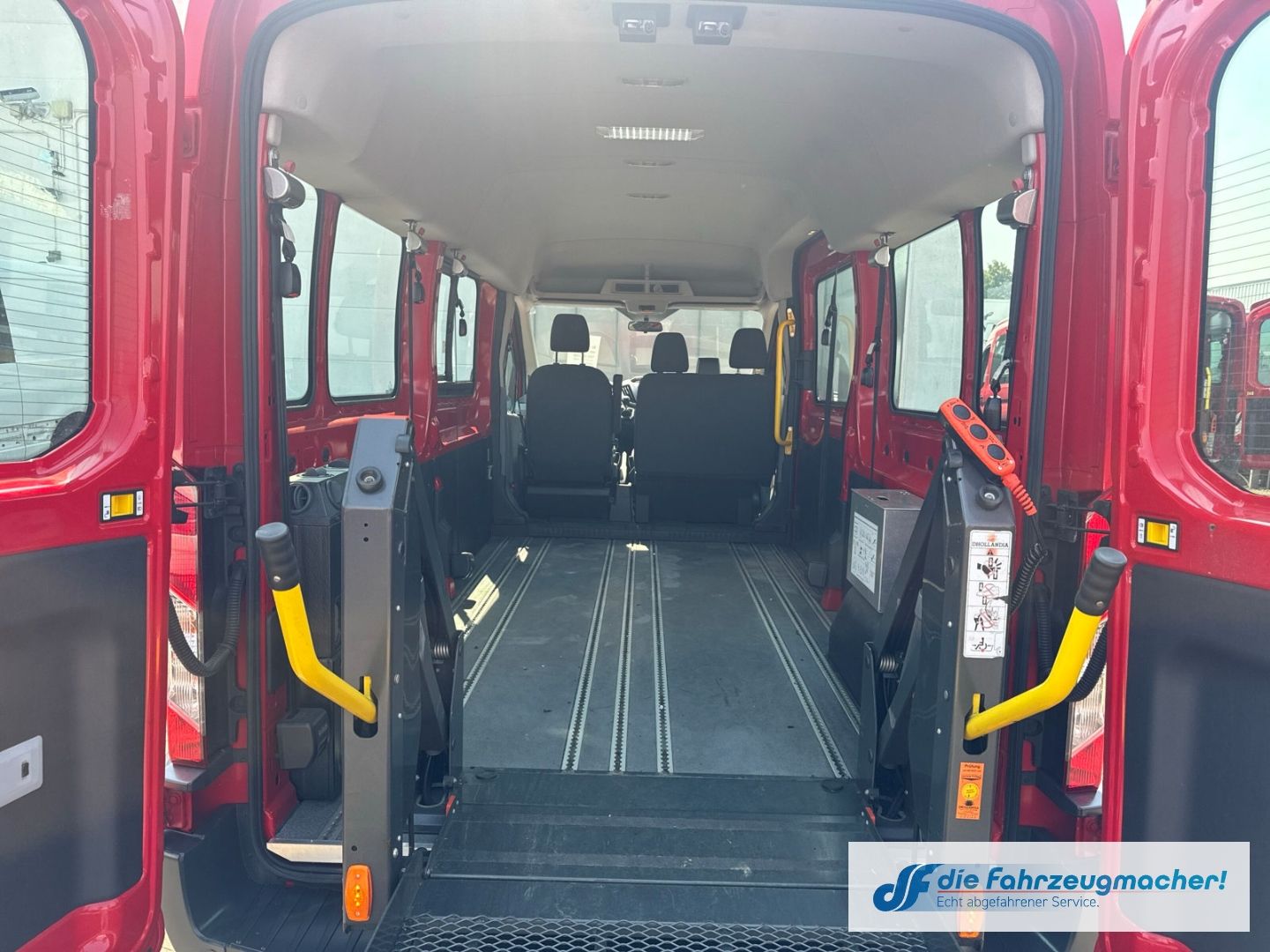 Fahrzeugabbildung Ford Transit Kombi 350 L3 Trend 2.2 TDCi DPF *7175 *K