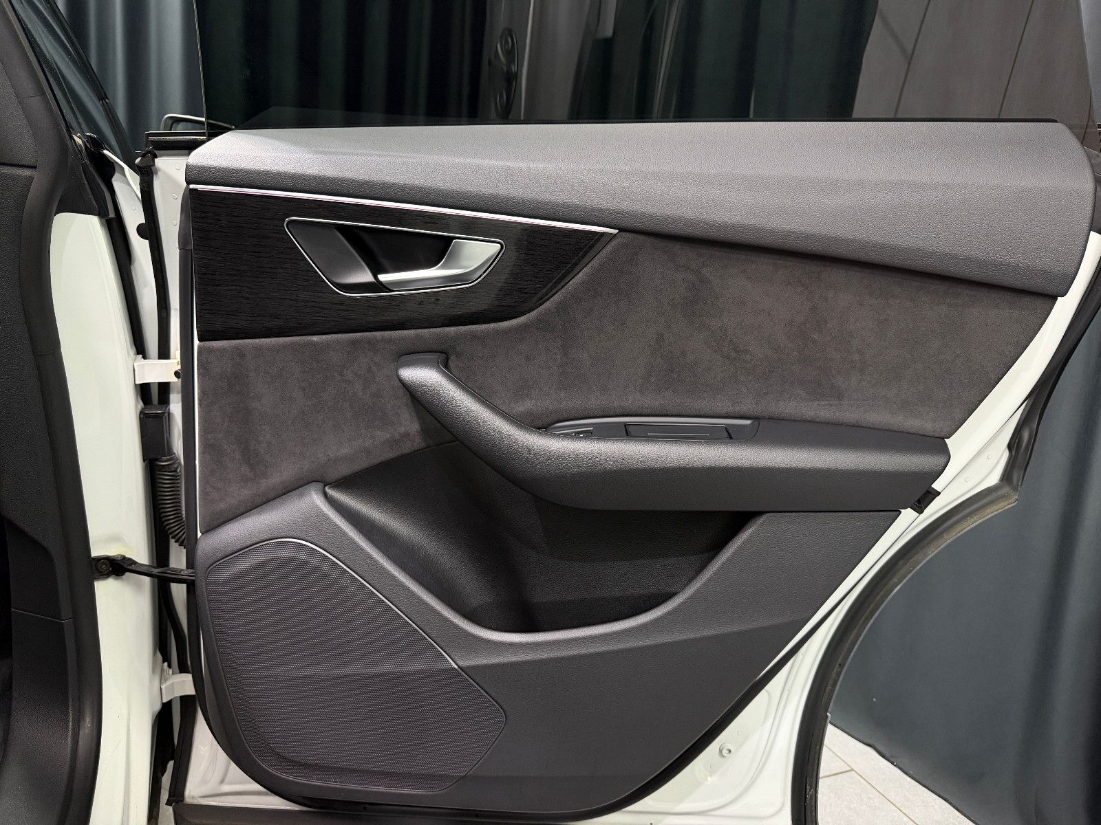 Fahrzeugabbildung Audi Q8 50 TDI quattro |MATRIX|AHK|LUFT