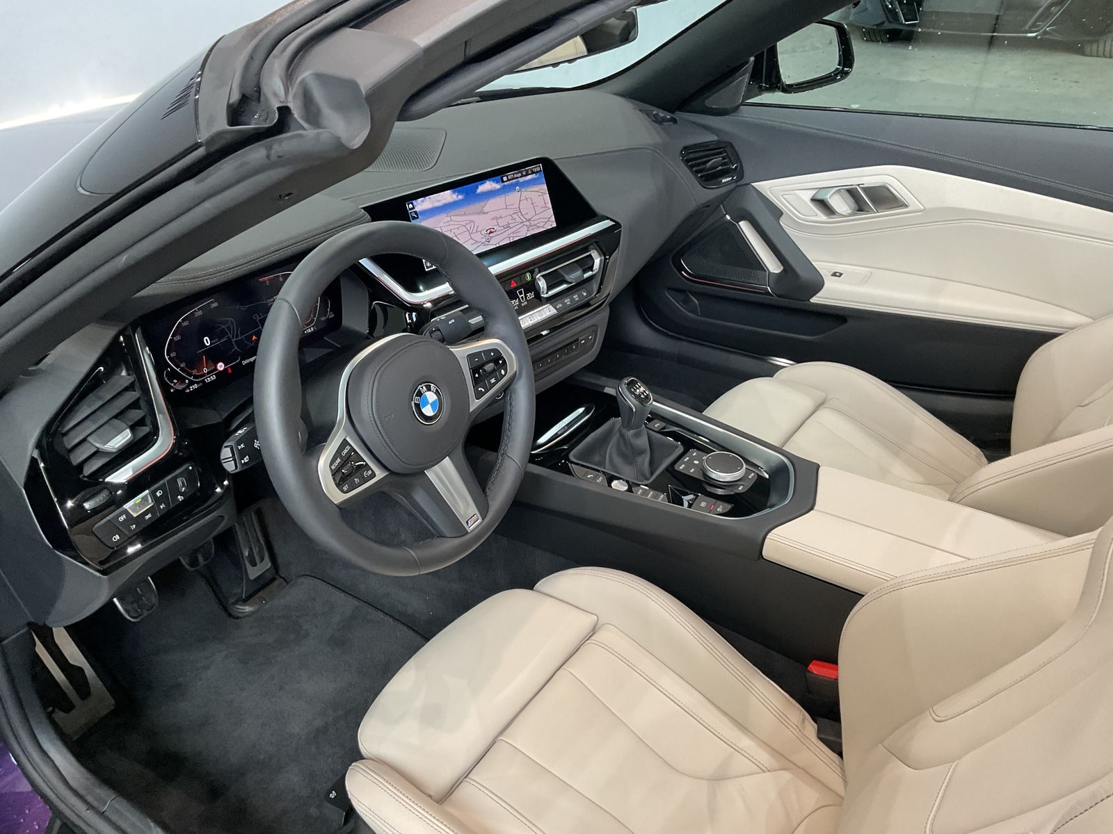 Fahrzeugabbildung BMW Z4 sDrive20i | M Sportpaket | Windschutz | M Spo
