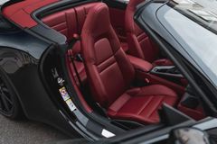 Fahrzeugabbildung Porsche 911 Carrera 4S Cabrio *1. HAND / BOSE / LED*