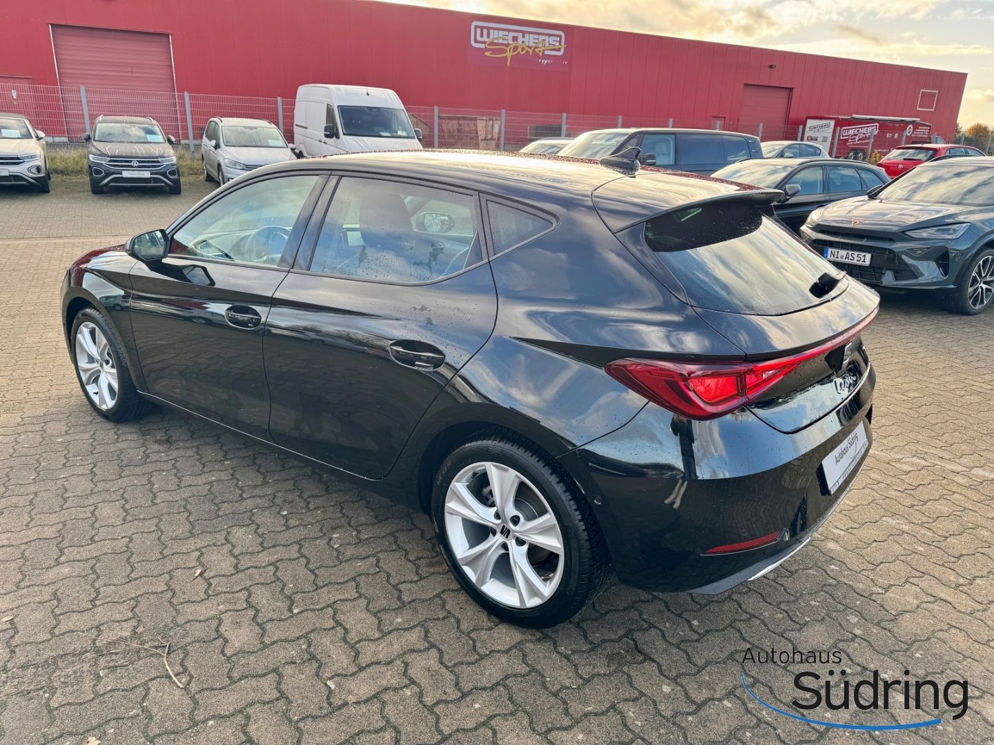 Leon 1,0 FR eTSI DSG Navi LED ACC Rückfahrk.