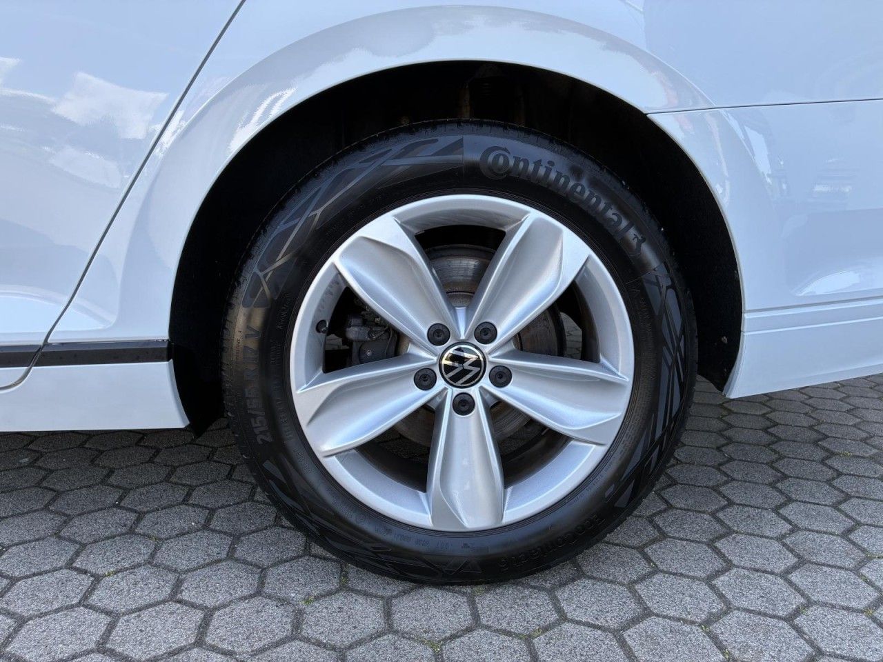 Volkswagen Passat Variant - Bild 13