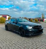Mercedes-Benz Mercedes  C180 2012 voll ausgestattet sehr... - Mercedes-Benz C 180 aus 2012: Coupe