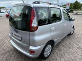 Toyota Yaris Verso 1.3 Sol **WENIG KILOMETER** - Toyota Yaris: Kleinbus