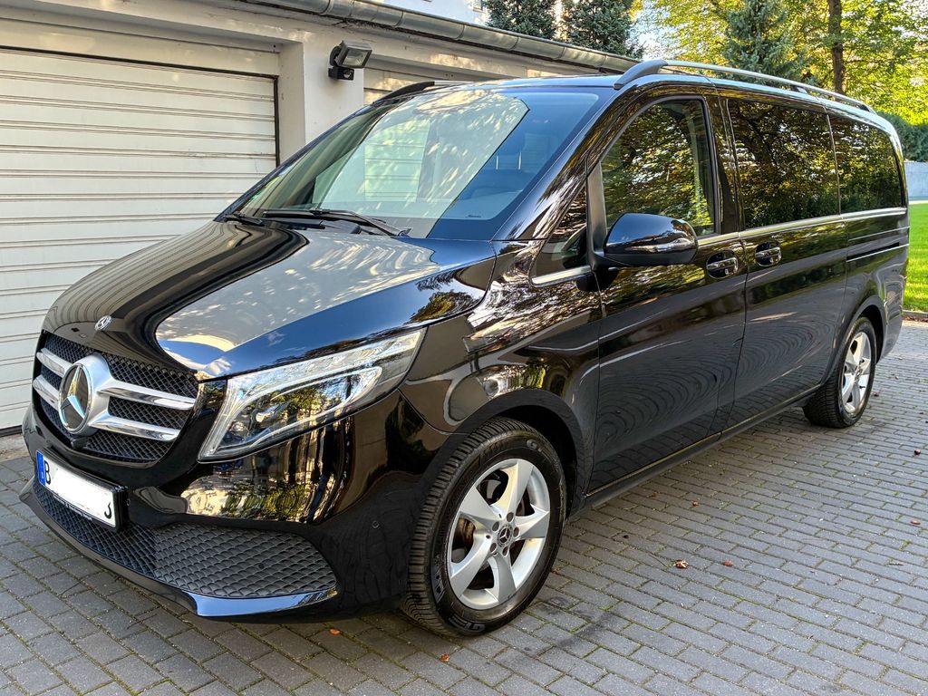 Image of Mercedes-Benz V 220