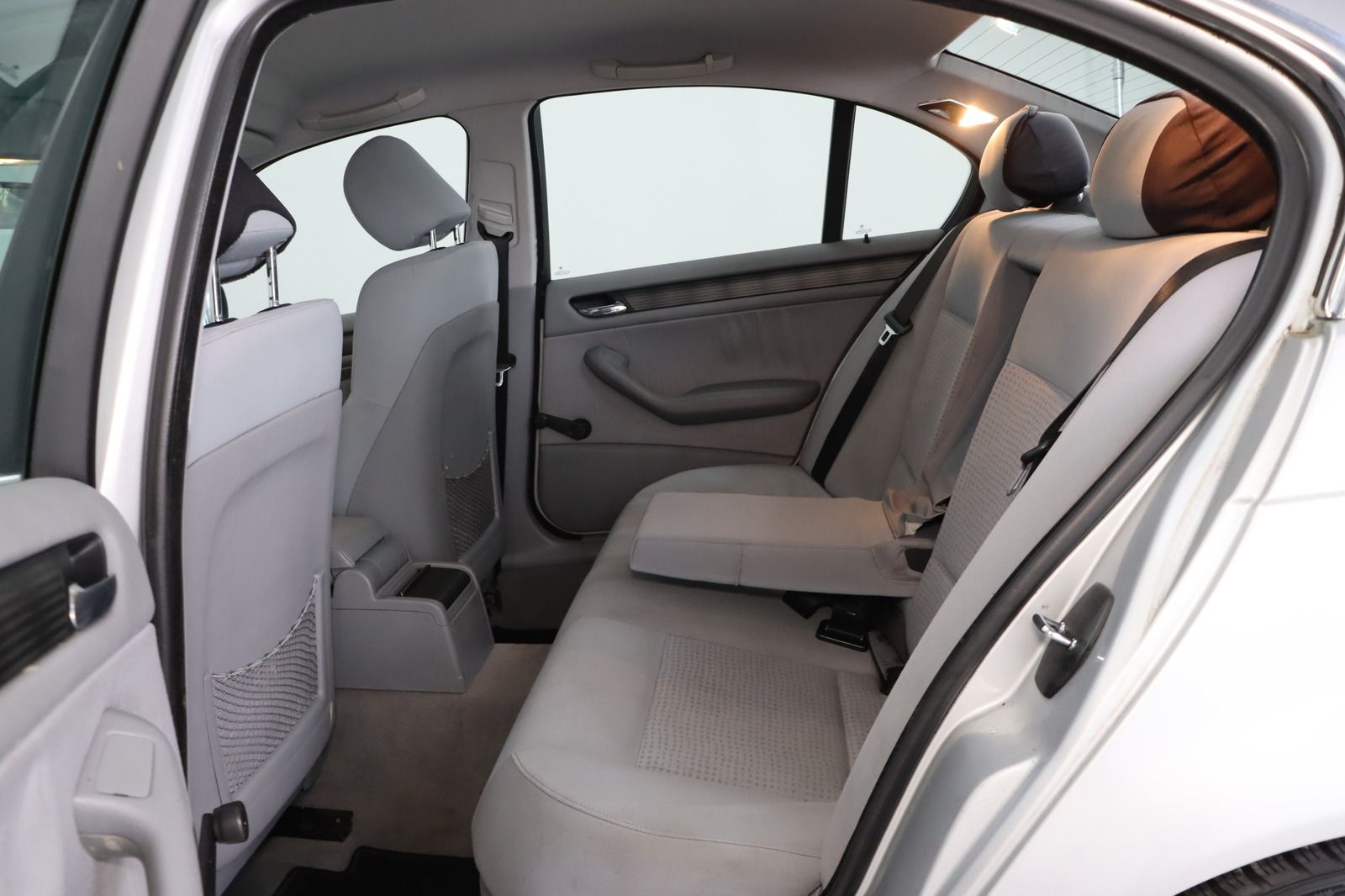 Fahrzeugabbildung BMW 320 i * Xenon * PDC * Klimaautom. *