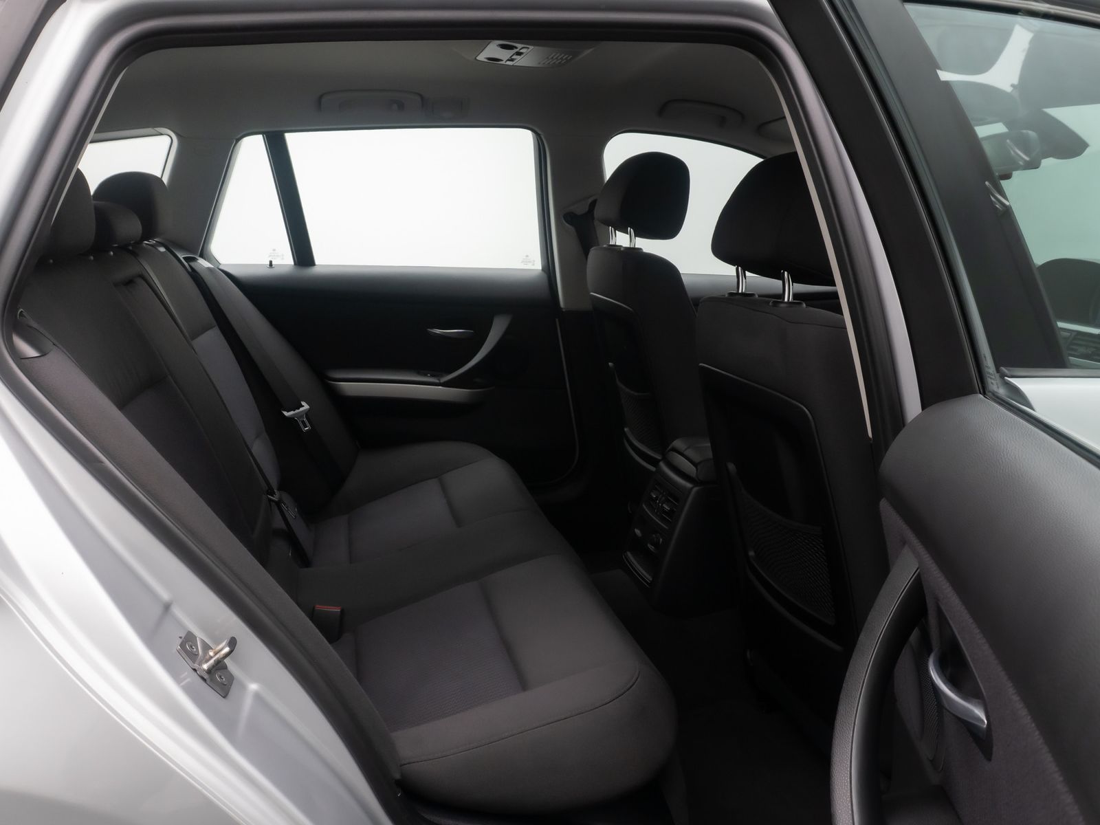 Fahrzeugabbildung BMW 320d Tempomat Xenon PDC NaviBusiness Standhzng