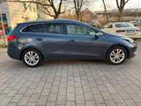 Kia cee'd Sportswagon 1.6 CRDi 128 Spirit Sports... - Kia aus 2014 mit Diesel-Antrieb: Kombi
