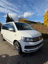 Volkswagen T6 Multivan 2.0 TDI Generation Six, AHK, StHz - Volkswagen T6 Multivan in Braunschweig