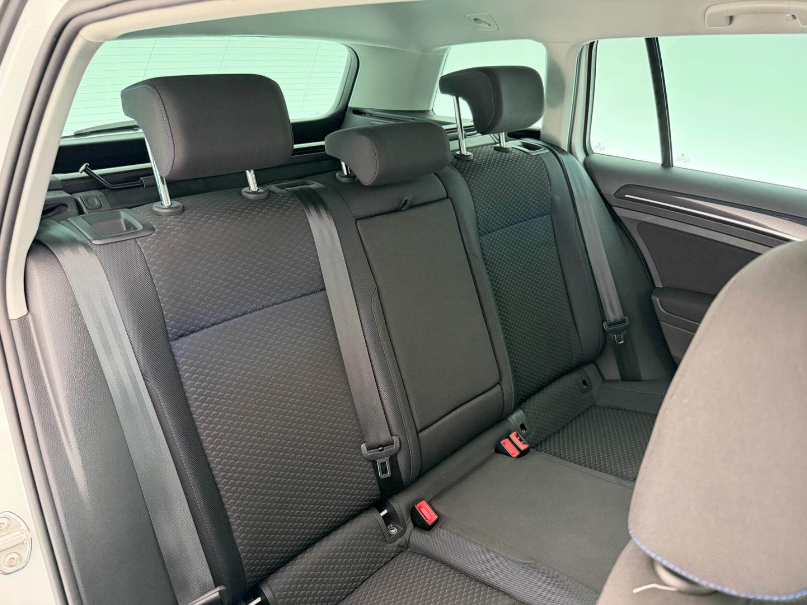 Volkswagen Golf VII Variant 1.5 TSI*UNITED*ACC-SHZ-APPLE, миниатюра 17