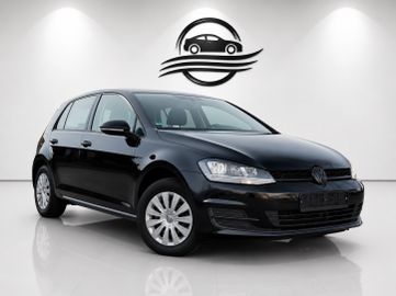 Volkswagen Golf - 1