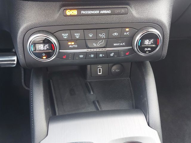 Focus Lim. ST 2.3 EcoBoost Navi LED SHZ