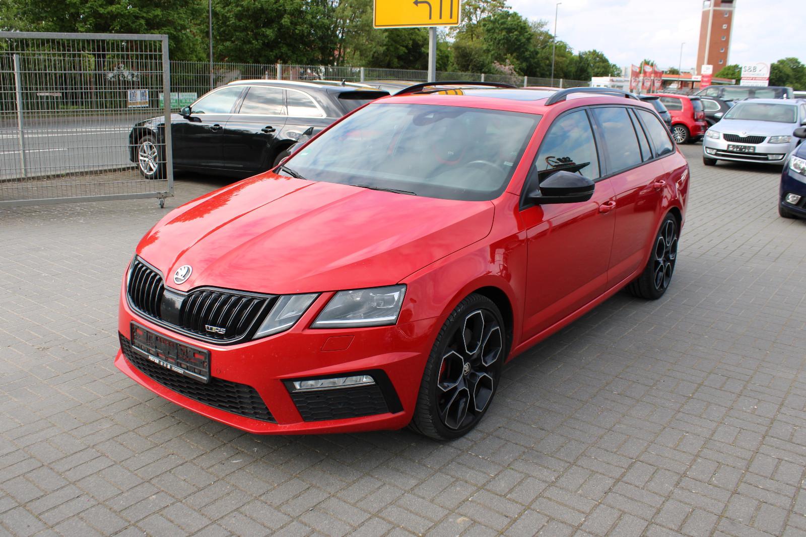 Skoda Octavia Combi RS 245 Challenge Pro Auto. LED