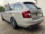 Skoda Octavia 2.0 TSI RS Combi RS / 8-fach bereift AHK - Skoda: Unfallwagen