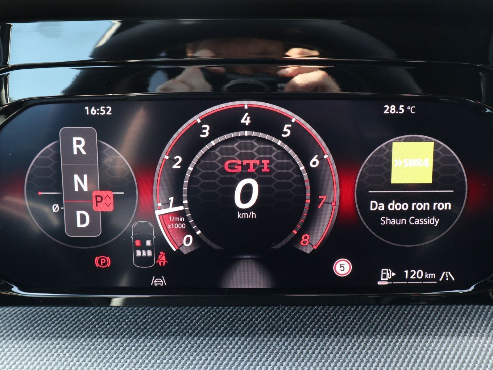 Volkswagen Golf GTI Clubsport 2,0 TSI OPF 221 kW (300 PS) D foto 16