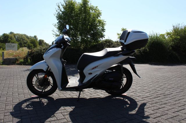 Honda SH150i