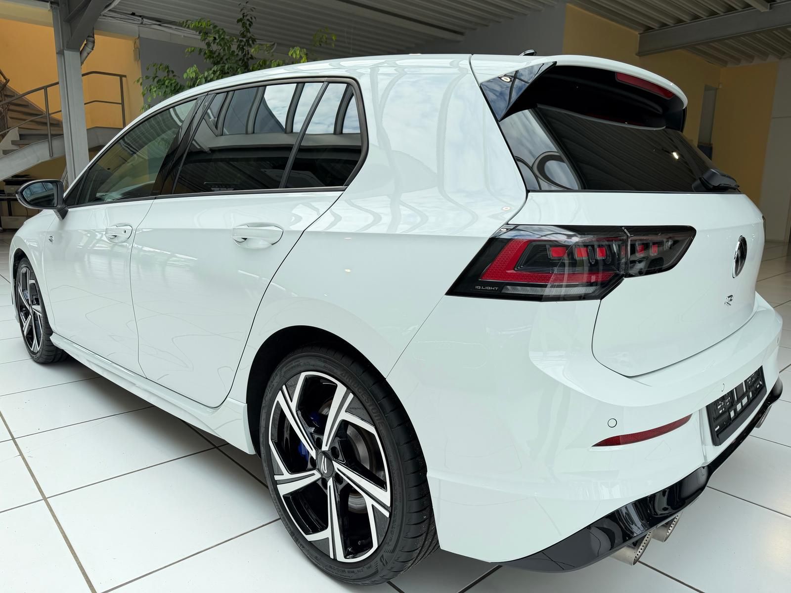 Volkswagen Golf R Lim 2.0TSI 245kW 4Mot GTI Kamera Navi foto 3