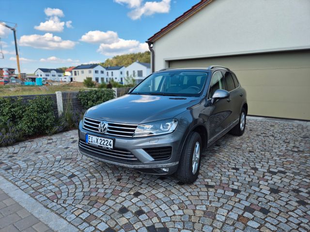 VW Touareg 3.0 V6 TDI Allrad, Ahk, Tüv/Service NEU