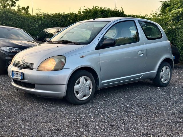 Toyota Yaris 1.0i 3 porte benzina 68cv Neopatent