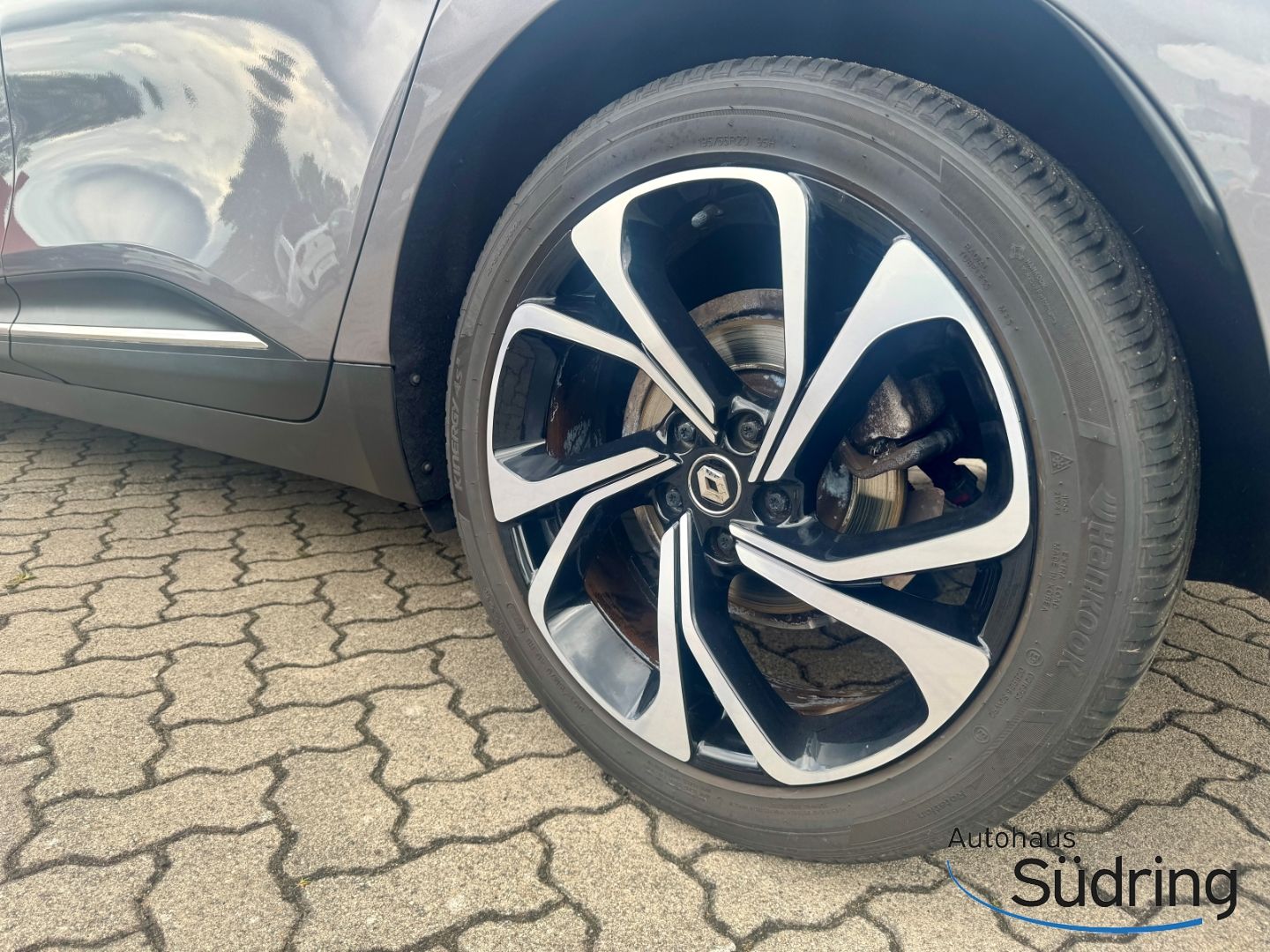 Scenic 1,3 TCe Energy Grand BOSE Edition Navi