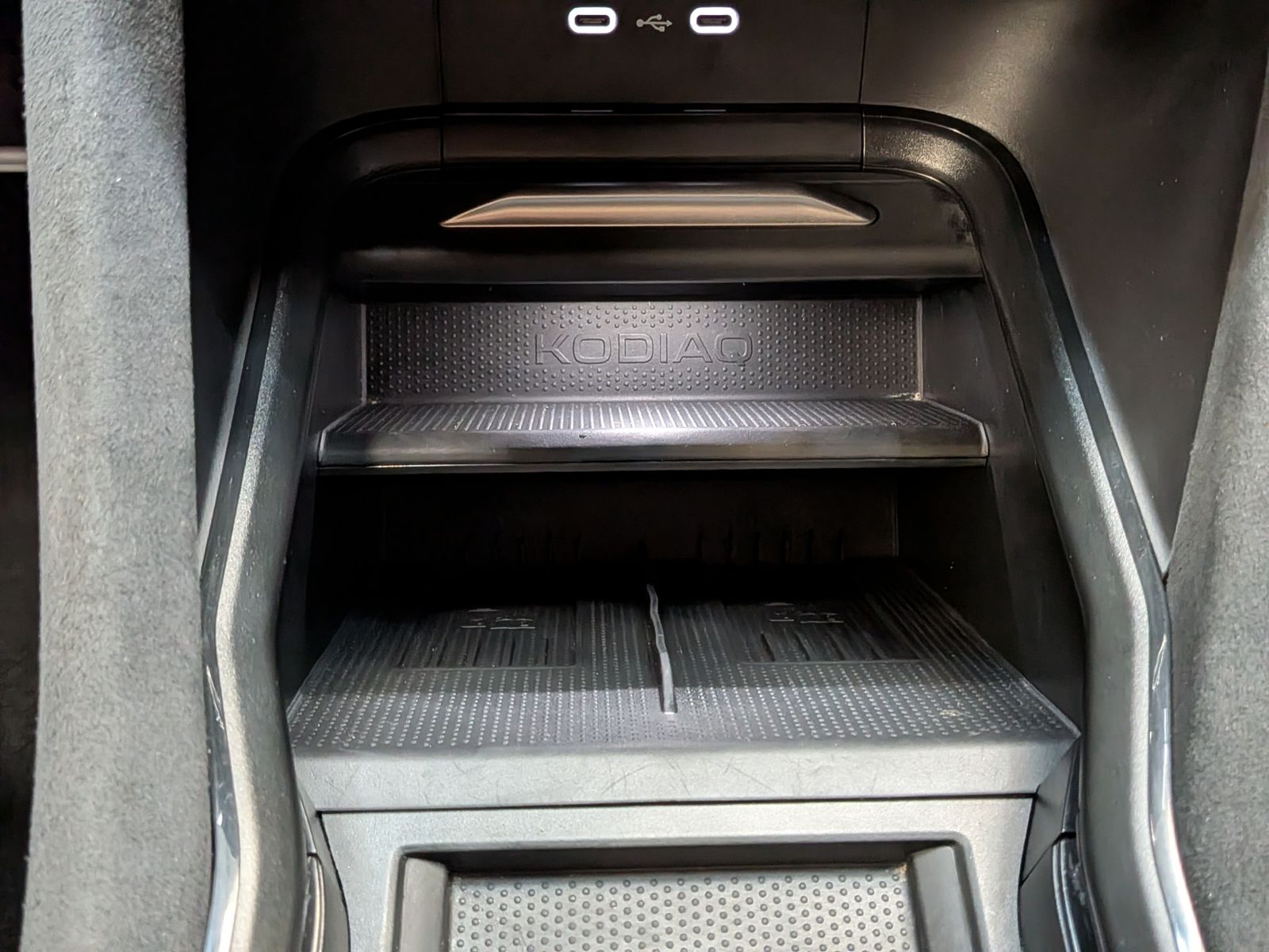 Fahrzeugabbildung SKODA Kodiaq 2.0TDI SPORTLINE*MEMOR*CAM*LED*ACC*7-SITZ
