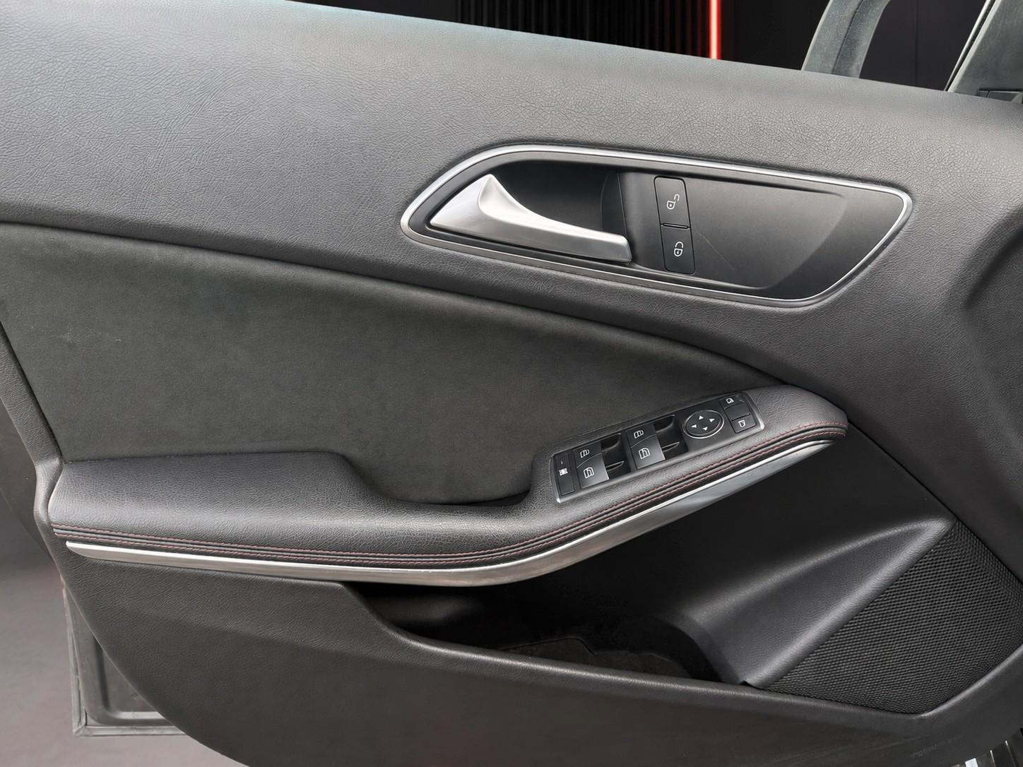 Mercedes-Benz A 250 A A 250 AMG Sport