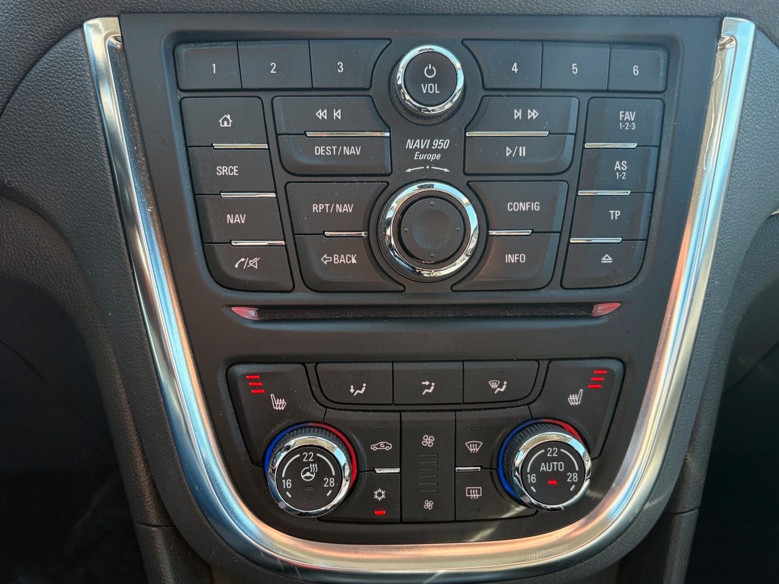 Fahrzeugabbildung Opel Mokka Innova ecoFlex 4x4 Navi Xenon Leder Kamera