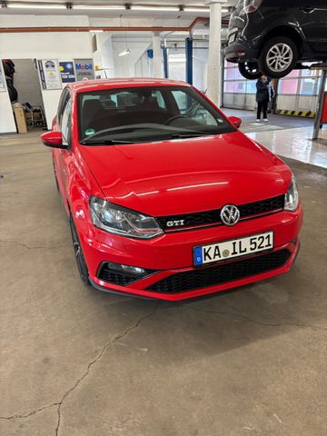 VW Polo 1.8 TSI DSG GTI GTI