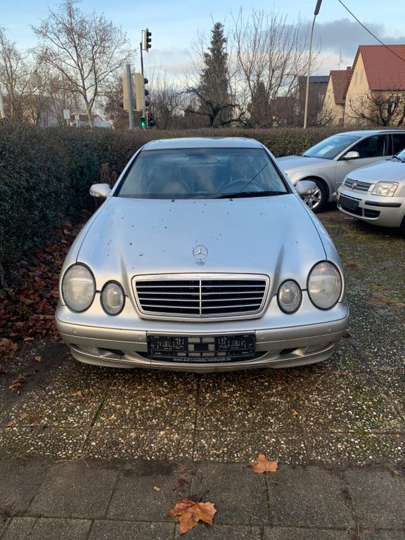 Mercedes-Benz CLK 230