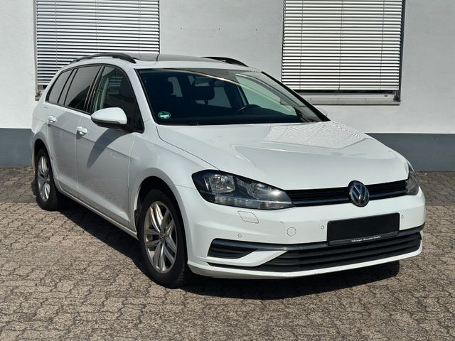 VW Golf 1.6 TDI Variant United  * Panorama * Navi *