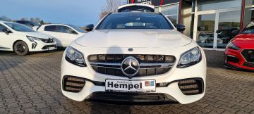 Bild 22 Mercedes-Benz E 63 AMG S 4Matic T-Modell PanoNight-Paket