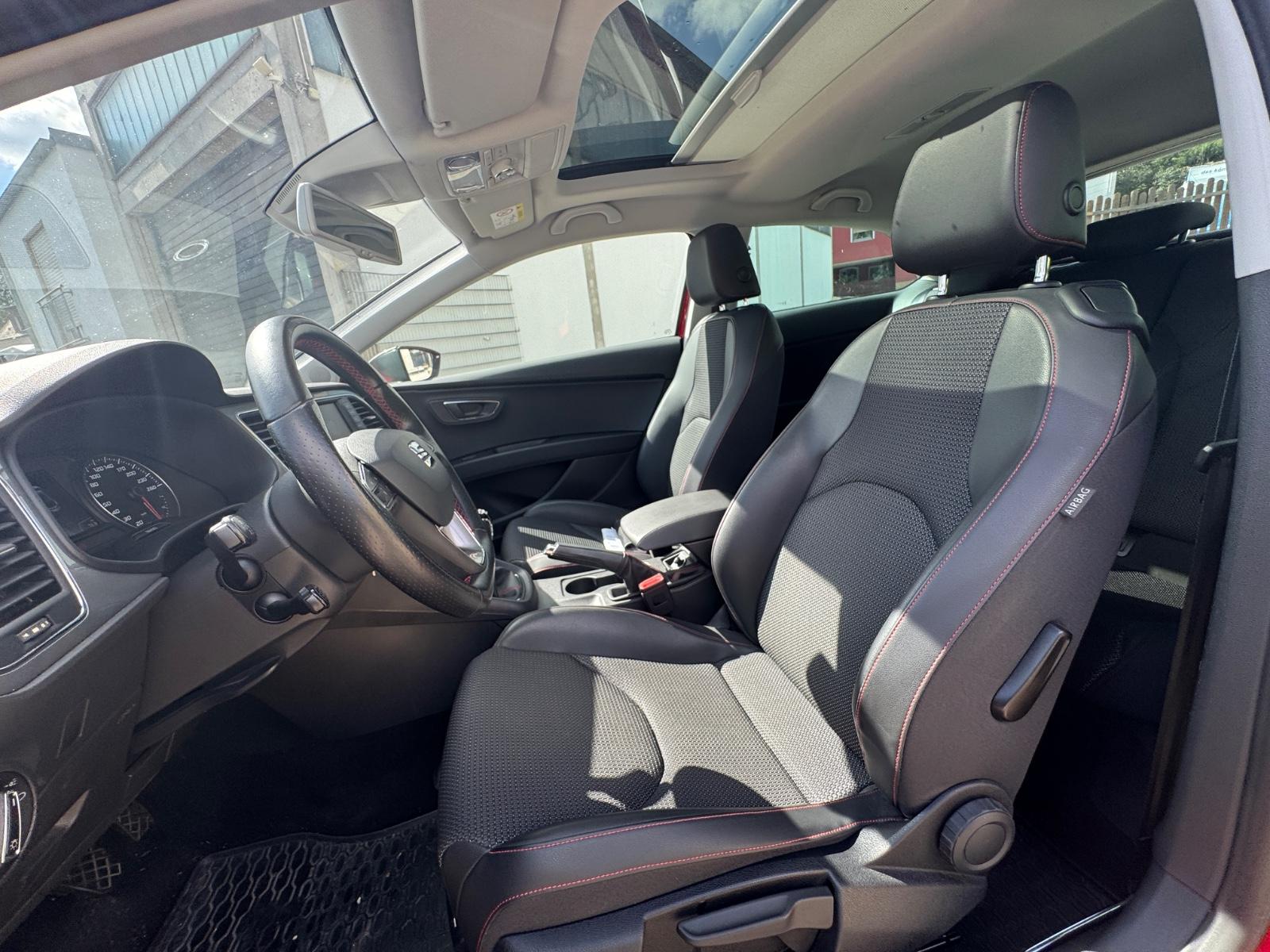 SEAT LEON SC FR 184CH - LED - GPS - ATTELAGE - RÉGULATEUR DE VITESSE - PACK SPORT - TOIT OUVRANT