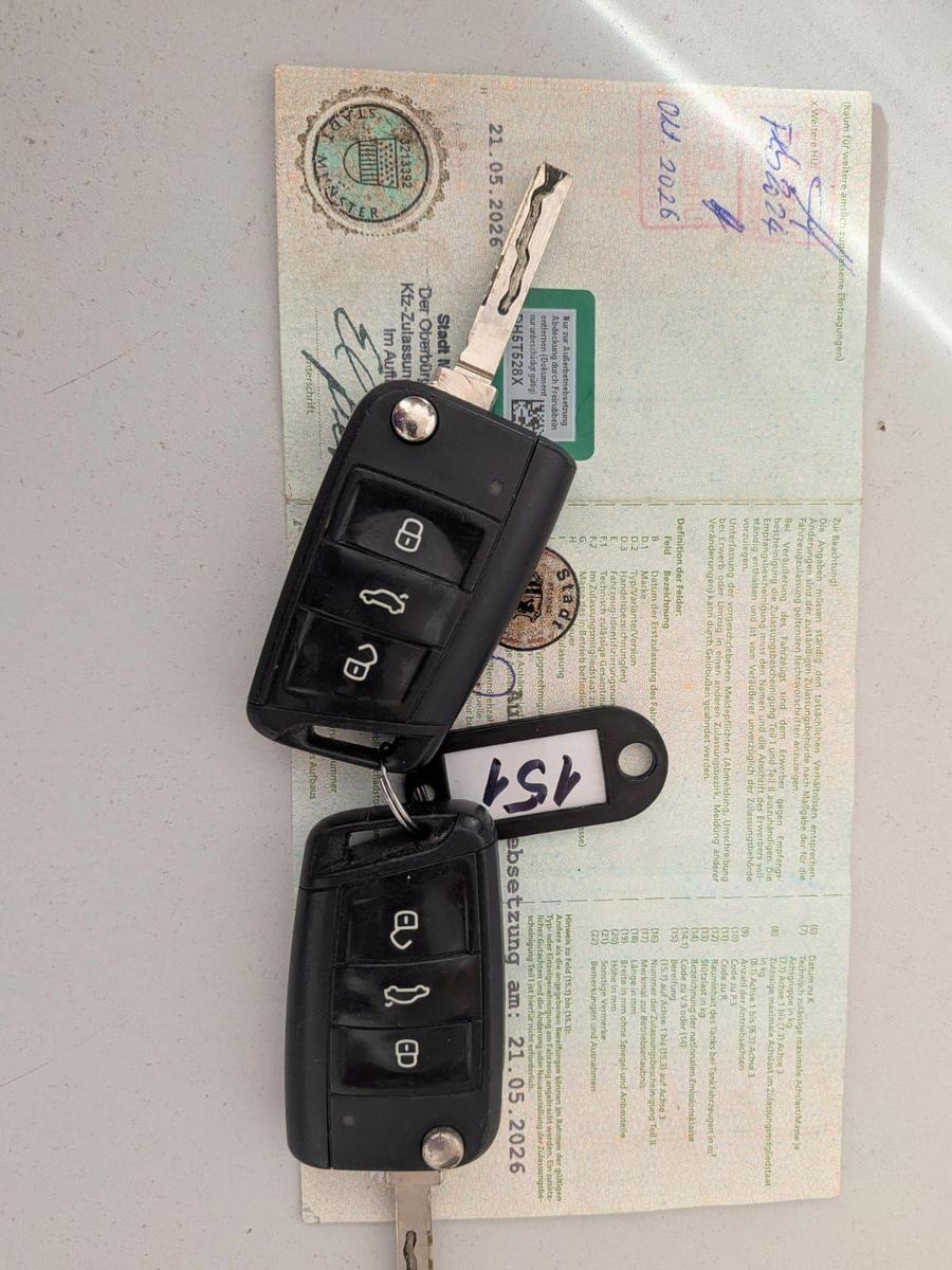 Volkswagen Touran Comfortline BMT  1.2 TSI Unfallschaden