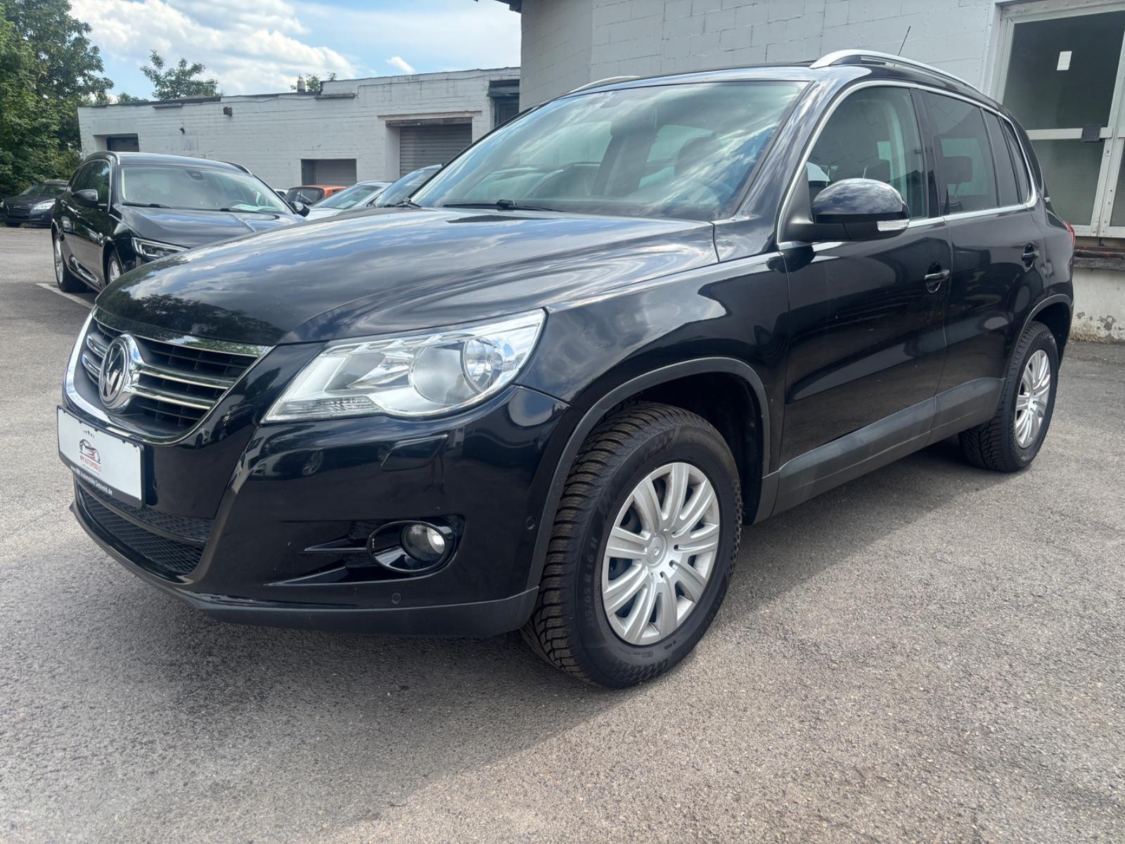Volkswagen Tiguan Team 4Motion/AUTOMATIK/AHG/PANO/PARK AST