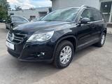 Volkswagen Tiguan Team 4Motion/AUTOMATIK/AHG/PANO/PARK AST - Volkswagen Tiguan Team mit Diesel-Antrieb