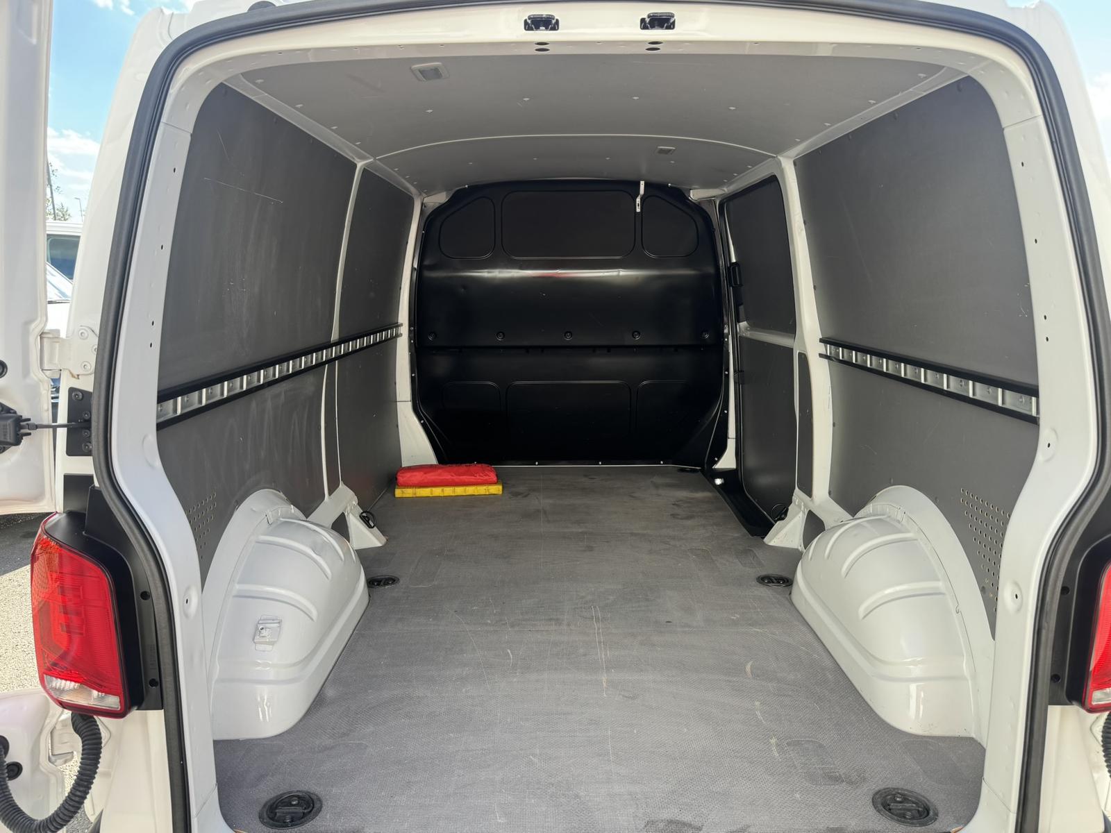 Volkswagen T6 Transporter 6.1 Kasten TDI LR DSG LED*Tempo