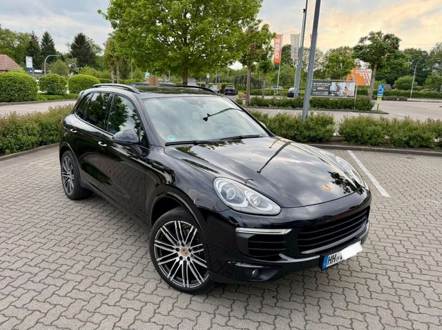 PORSCHE Approved / Platinum Edition / Diesel / AHK