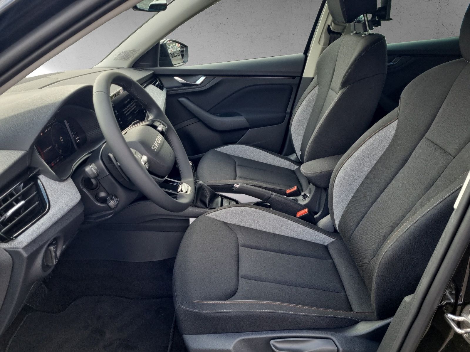 Fahrzeugabbildung SKODA Scala Tour 1,0 TSI 85KW/115PS Fahrassitenz+ Komf
