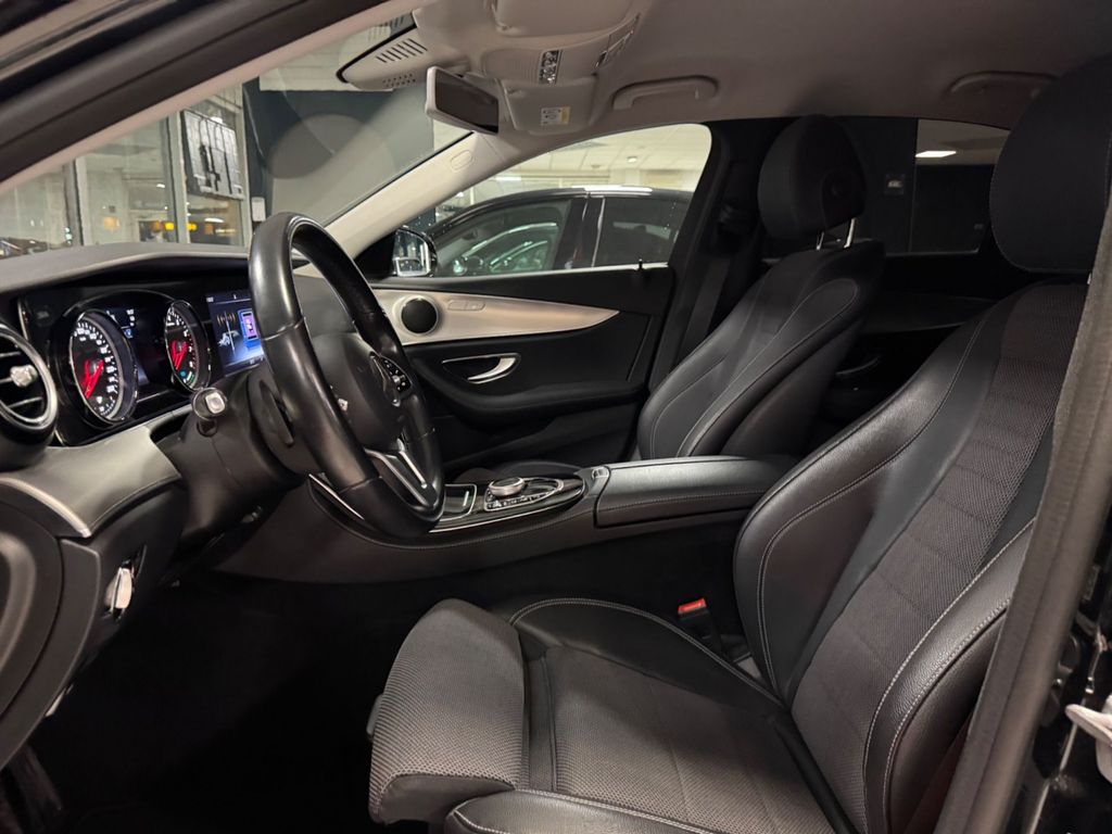 MERCEDES-BENZ E 300 e Avantgarde/2.HAND/LED/CAM/NAVI/SHZ/TOP! MERCEDES-BENZ E 300 e Avantgarde/2.HAND/LED/CAM/NAVI/SHZ/TOP!