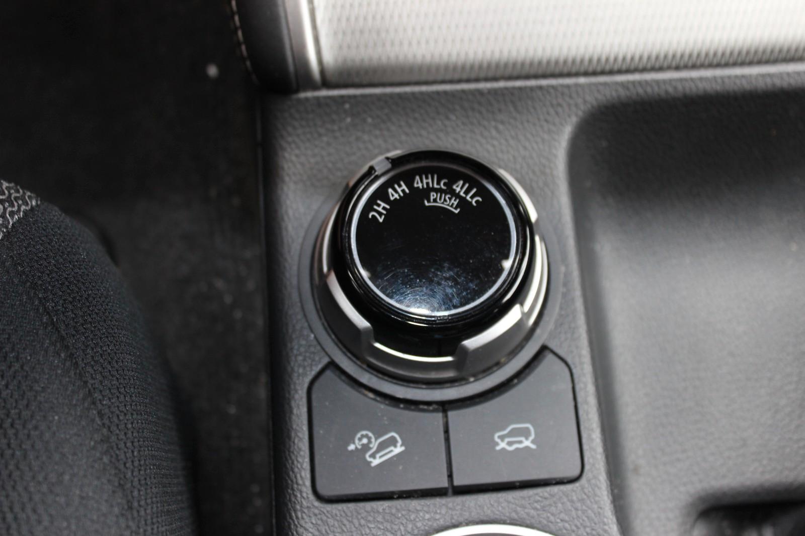 Mitsubishi L200 Select Doppelkabine 4WD