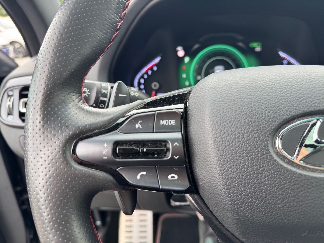 Fahrzeugabbildung Hyundai i30 N-LINE *PANORAMADACH*LED*NAVI*SHZ*LHZ*KAMERA