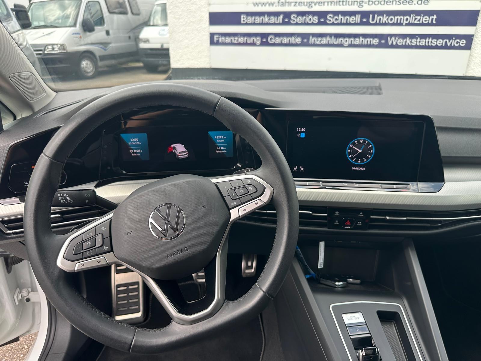 Volkswagen Golf VIII Lim. MOVE 1.5 eTSI 96kW 7-Gang DSG — 24