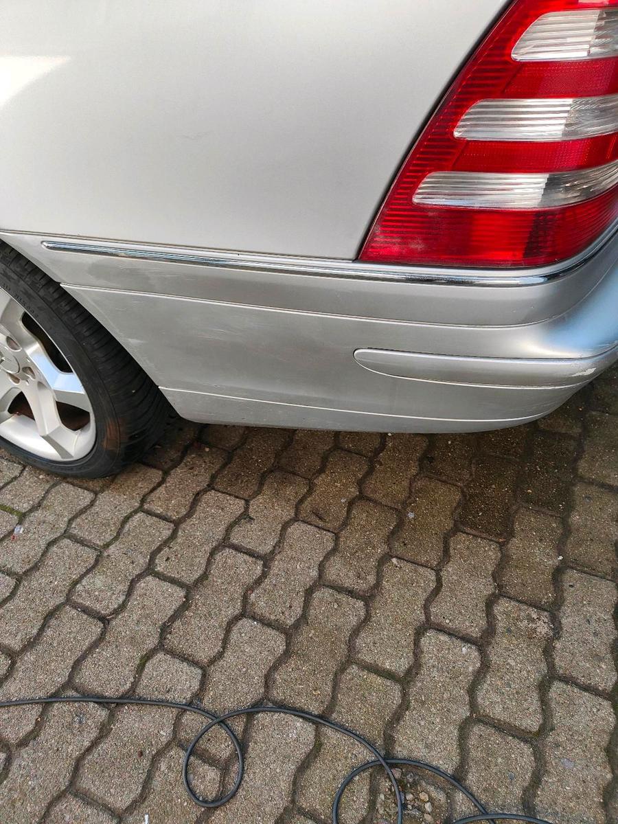 Mercedes-Benz C320 2005 — photo 13